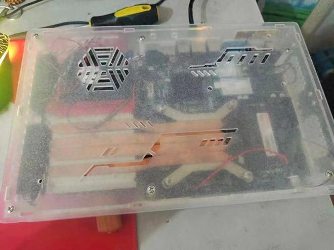 报废一体机改成小主机搭载11代i5处理器内存硬盘都能换 title=