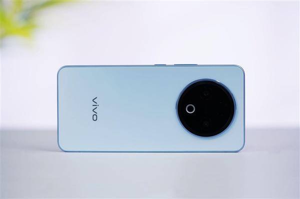 超强霸榜续航第一! vivo Y500评测:无敌的续航王者(图4)