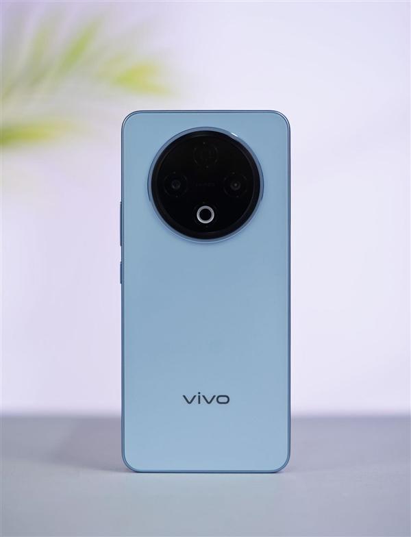 超强霸榜续航第一! vivo Y500评测:无敌的续航王者(图3)